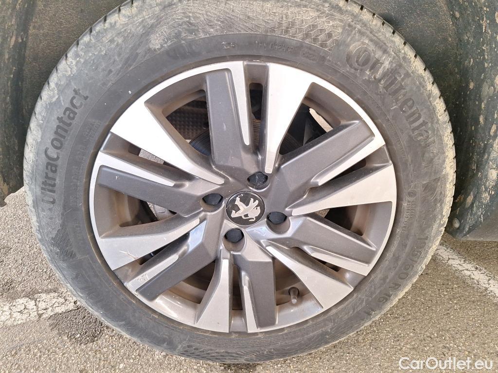  Peugeot  2008  Allure Business 1.5 HDi 120CV BVA6 E6dT #41
