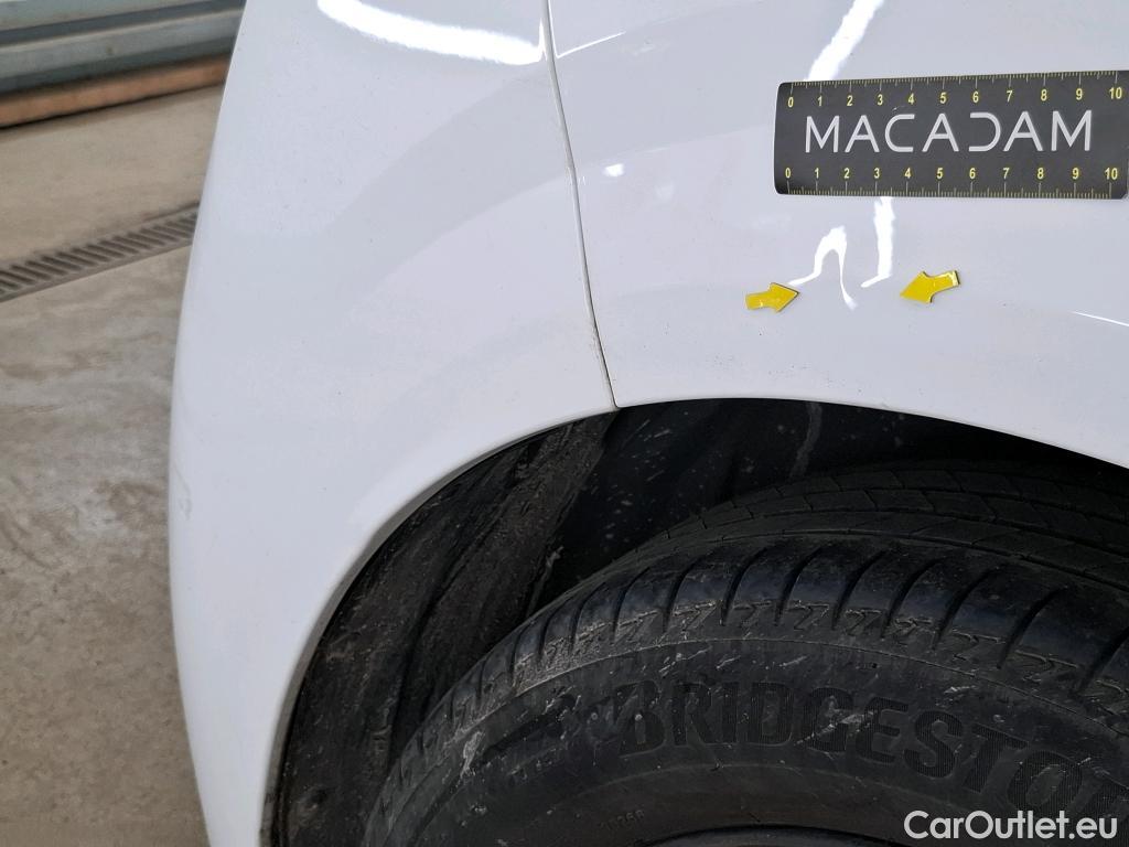  Peugeot  208  Premium 1.5 HDi 100CV BVM6 E6d #23