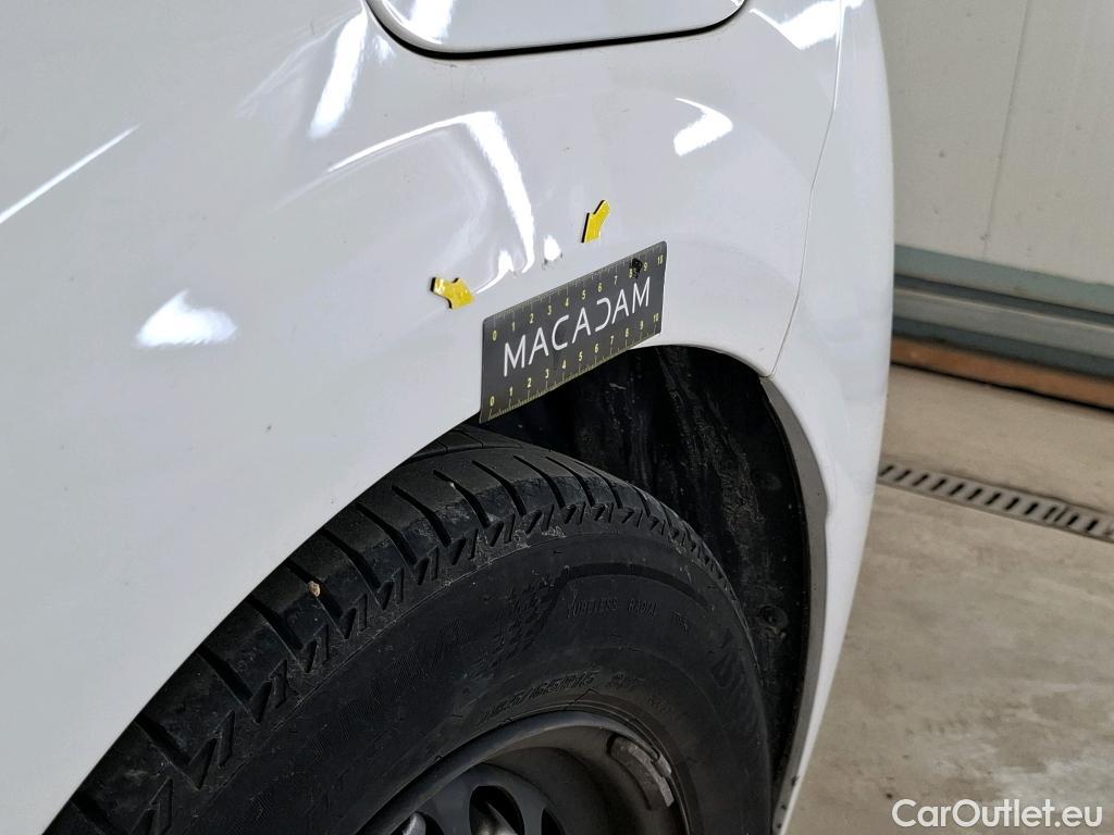  Peugeot  208  Premium 1.5 HDi 100CV BVM6 E6d #21