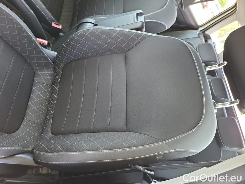  Skoda  Fabia  Combi (2015) Com.1.0TSI 70 Ambition 5d #10