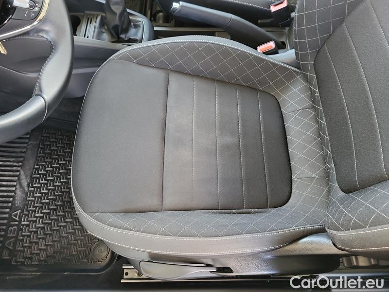  Skoda  Fabia  Combi (2015) Com.1.0TSI 70 Ambition 5d #9