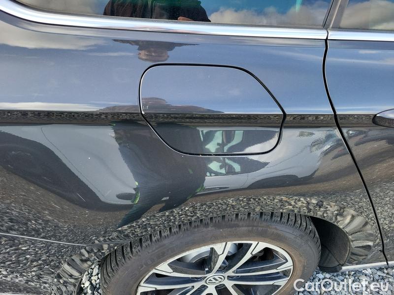  Volkswagen  Passat  Variant (CB5) (2019) Pas.Var.2.0TDI 140 Highline AT #32