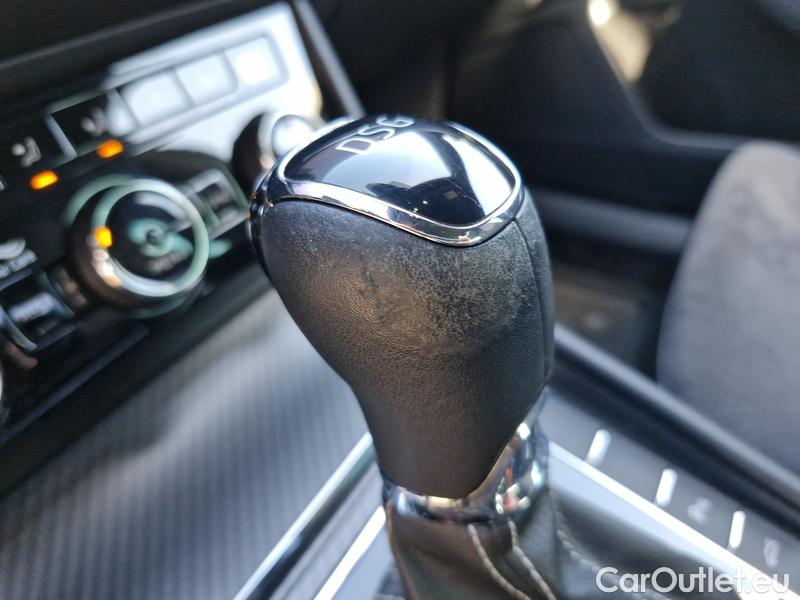  Skoda  Superb  (3V3)(2015) Supe.FL2.0TDI 110 Sportline AT #12