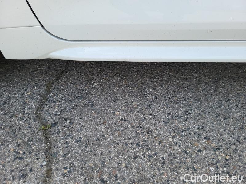  Toyota  Corolla  TouringSports (E21) (2019)  TS 1.8Hyb. Active AT #2