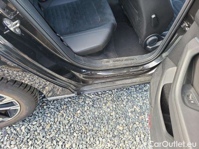  Volkswagen  Passat  Variant (CB5) (2019) Pas.Var.2.0TDI 140 Highline AT #33