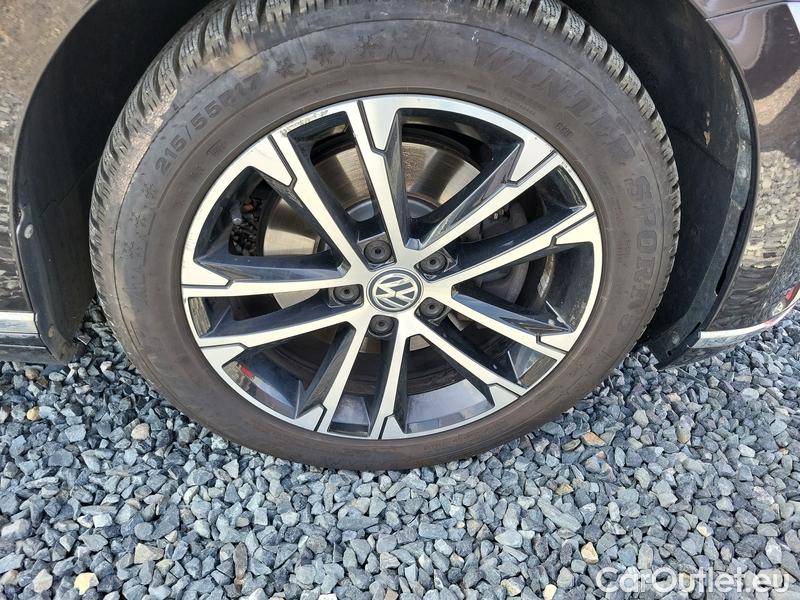  Volkswagen  Passat  Variant (CB5) (2019) Pas.Var.2.0TDI 140 Highline AT #17