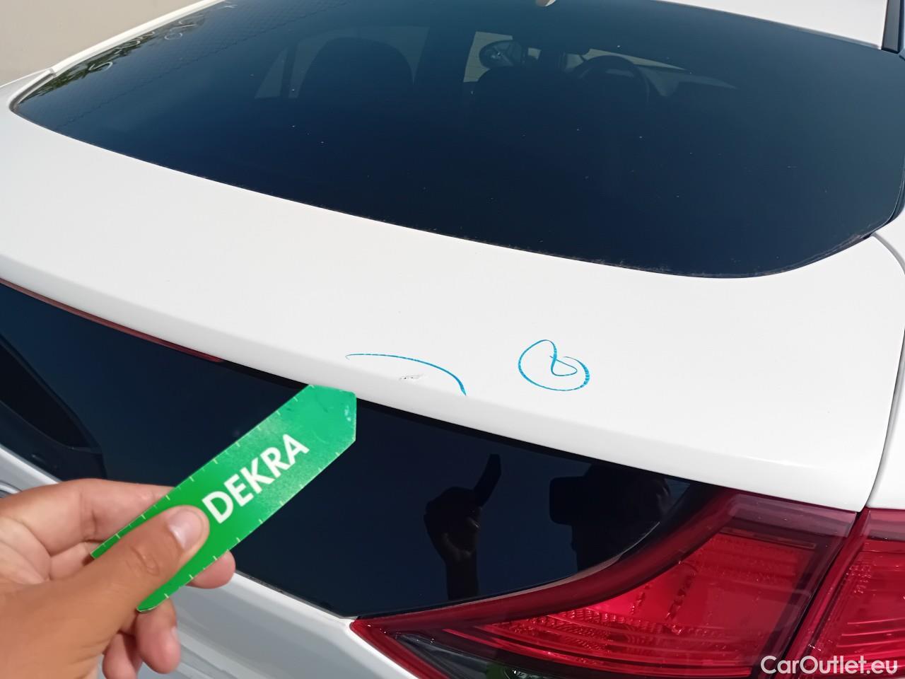  Hyundai   Ioniq HYUNDAI / 2019 / 5P / berlina con portón 1.6 GDI PHEV Klass DCT #23