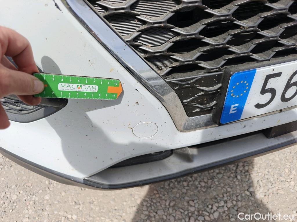  Hyundai  Konna HYUNDAI Kona / 2017 / 5P / todoterreno 1.6 GDI HEV SLE DCT #15
