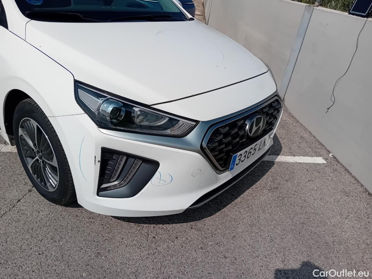  Hyundai   Ioniq HYUNDAI / 2019 / 5P / berlina con portón 1.6 GDI PHEV Klass DCT #6