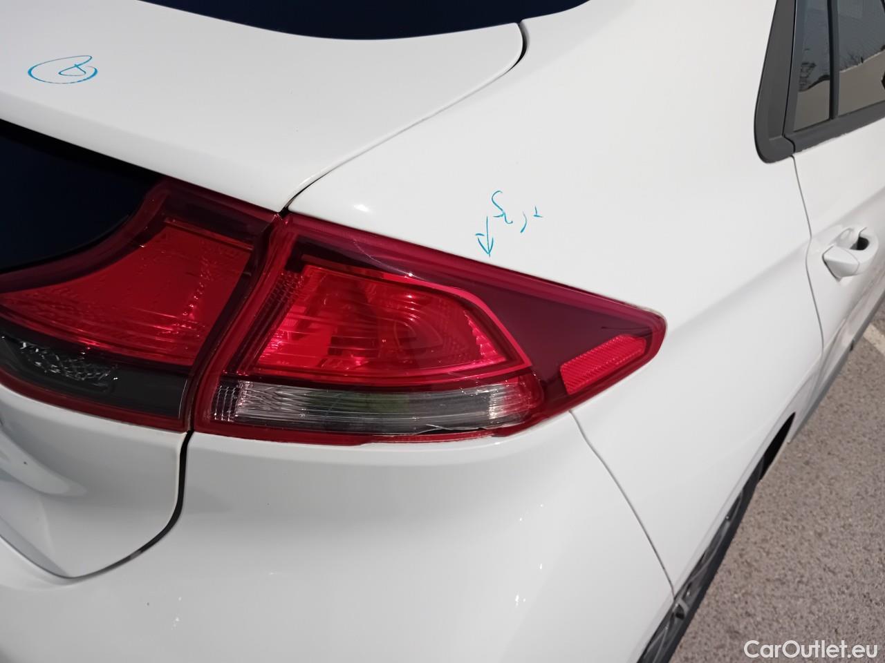  Hyundai   Ioniq HYUNDAI / 2019 / 5P / berlina con portón 1.6 GDI PHEV Klass DCT #26
