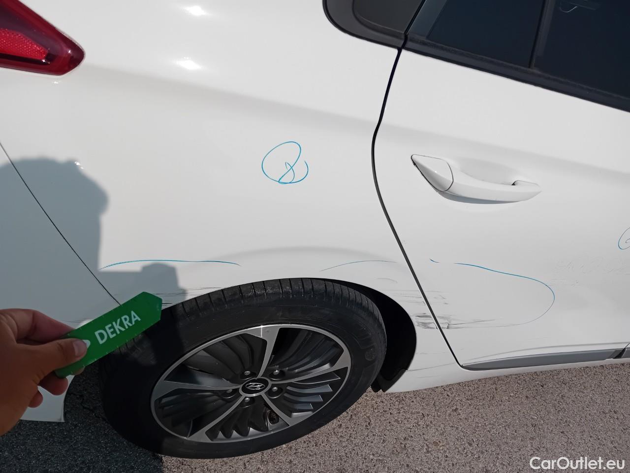  Hyundai   Ioniq HYUNDAI / 2019 / 5P / berlina con portón 1.6 GDI PHEV Klass DCT #27