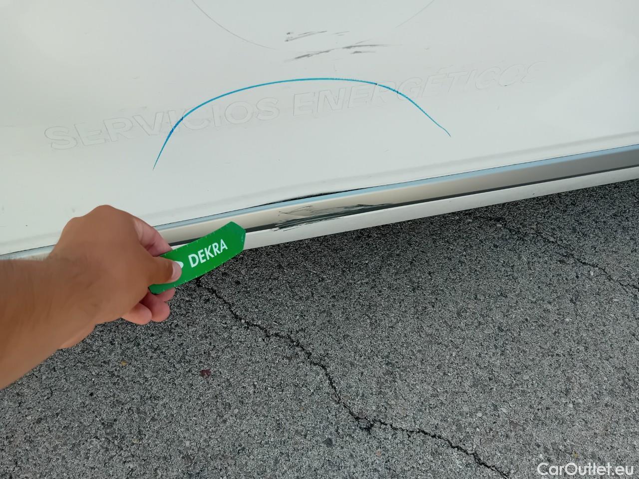  Hyundai   Ioniq HYUNDAI / 2019 / 5P / berlina con portón 1.6 GDI PHEV Klass DCT #13