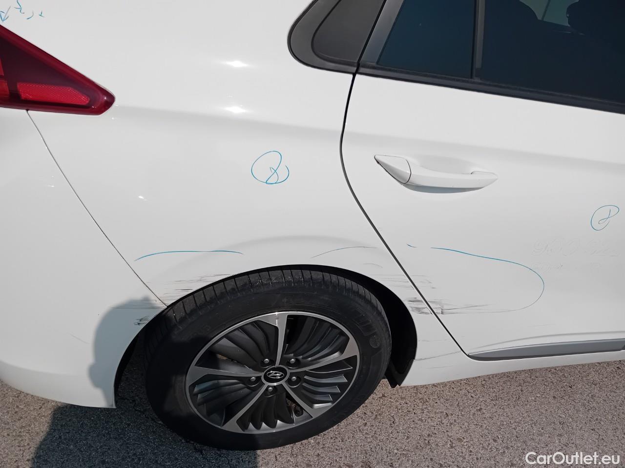  Hyundai   Ioniq HYUNDAI / 2019 / 5P / berlina con portón 1.6 GDI PHEV Klass DCT #28