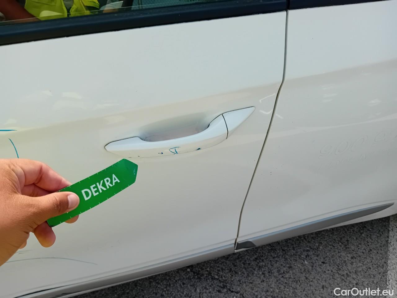  Hyundai   Ioniq HYUNDAI / 2019 / 5P / berlina con portón 1.6 GDI PHEV Klass DCT #17