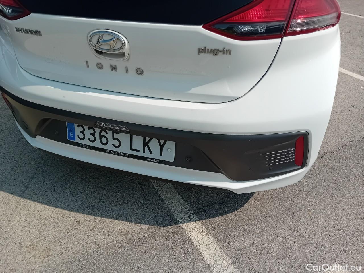  Hyundai   Ioniq HYUNDAI / 2019 / 5P / berlina con portón 1.6 GDI PHEV Klass DCT #22