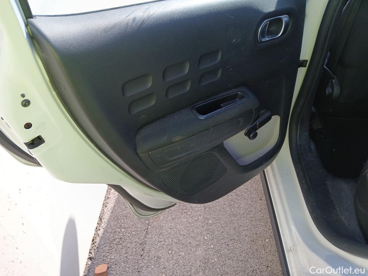  Citroen  C3 CITROEN  / 2020 / 5P / berlina con portón PureTech 81KW (110CV) S&S Feel Pack (AC2) #6