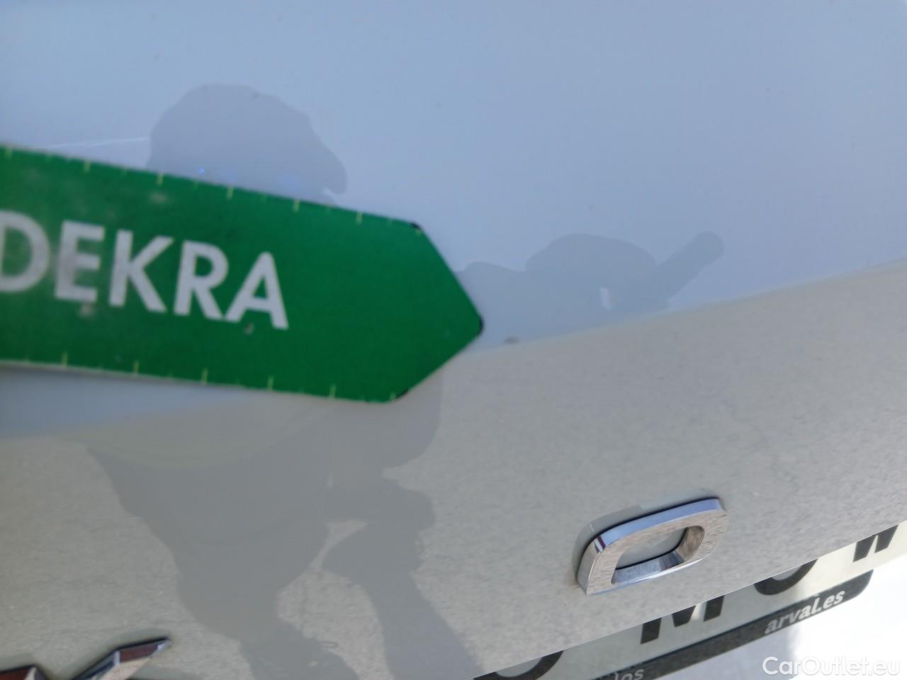  Skoda  Karoq SKODA  / 2021 / 5P / todoterreno 1.5 TSI 110kW (150CV) DSG ACT Ambition (AC2) #26