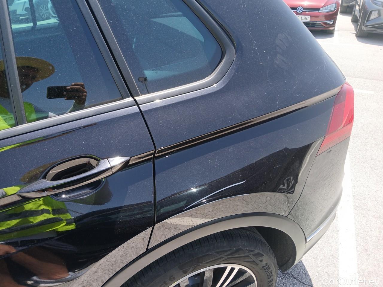  Volkswagen  Tiguan  Life 2.0 TDI 150CV AT7 E6d #17