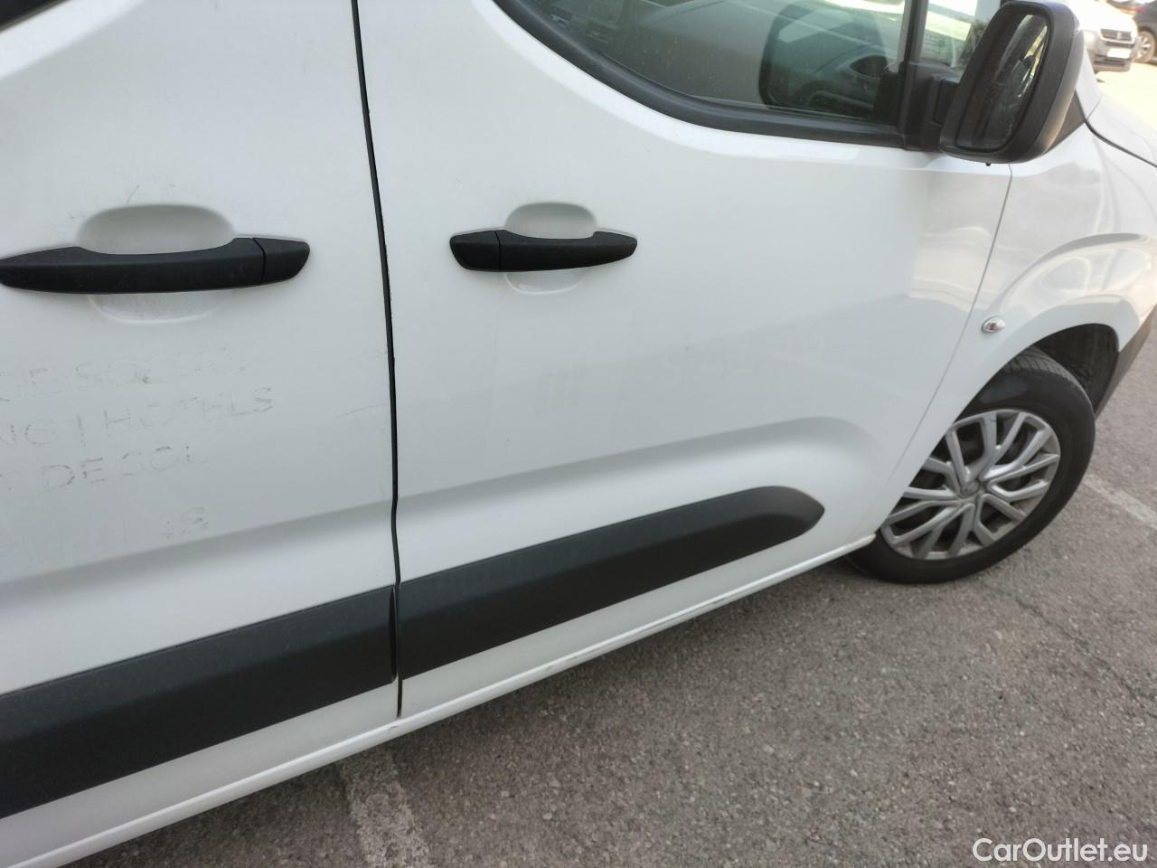  Citroen  Berlingo  Combi Live Pack M 1.5 BlueHDi 100CV MT6 E6d #73