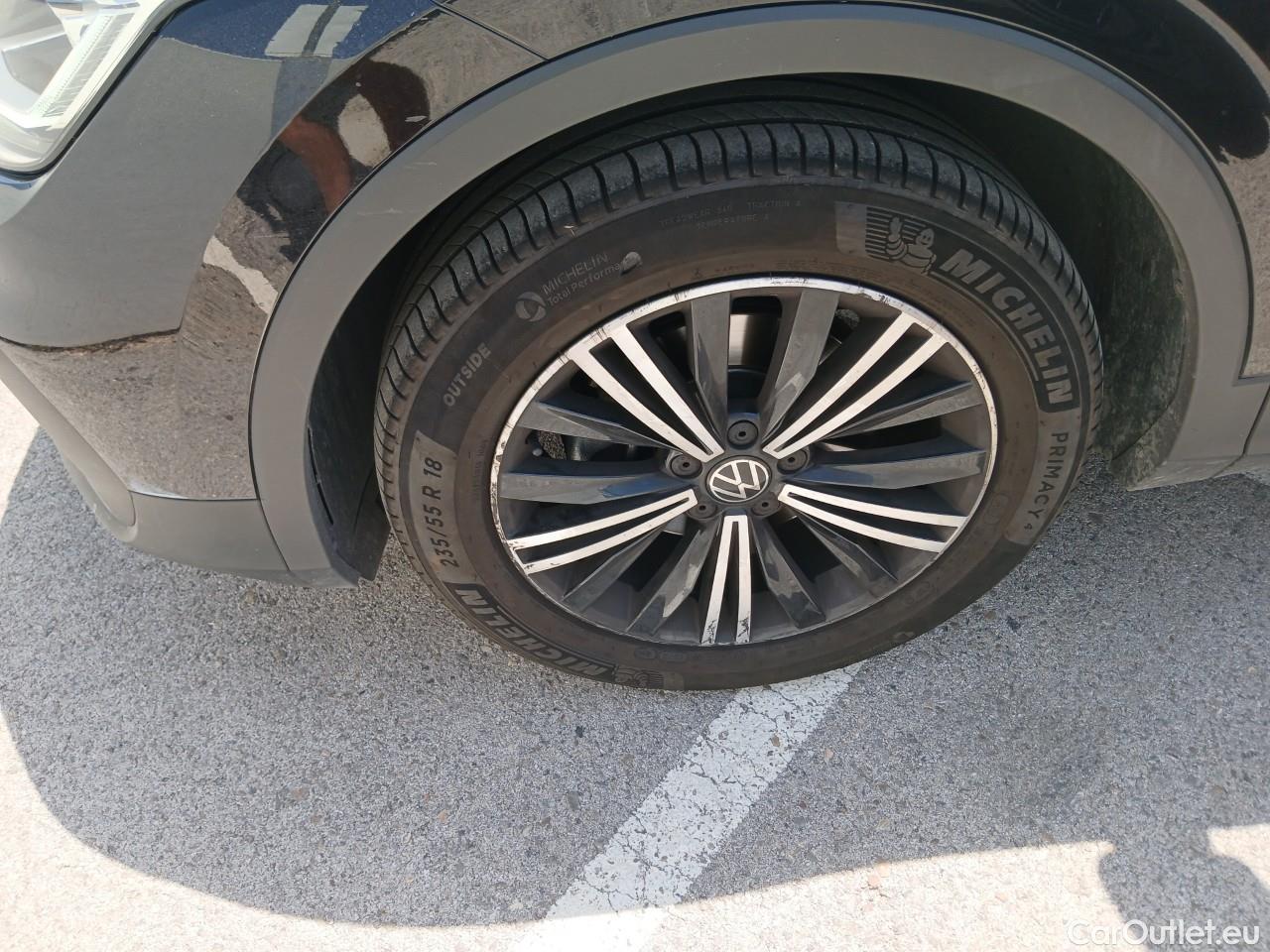  Volkswagen  Tiguan  Life 2.0 TDI 150CV AT7 E6d #10