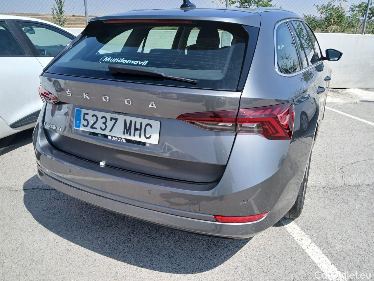  Skoda  Octavia  Combi Ambition 2.0 TDI 150CV AT7 E6d #12
