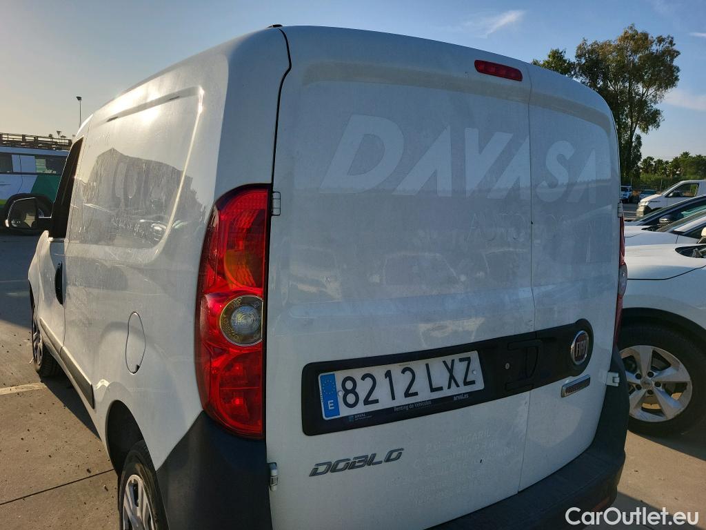  Fiat  Doblo FIAT Doblò Cargo/2015/4P/furgón derivado de turismo Cargo SX 1.6 Mjet 66kW (90CV) #9