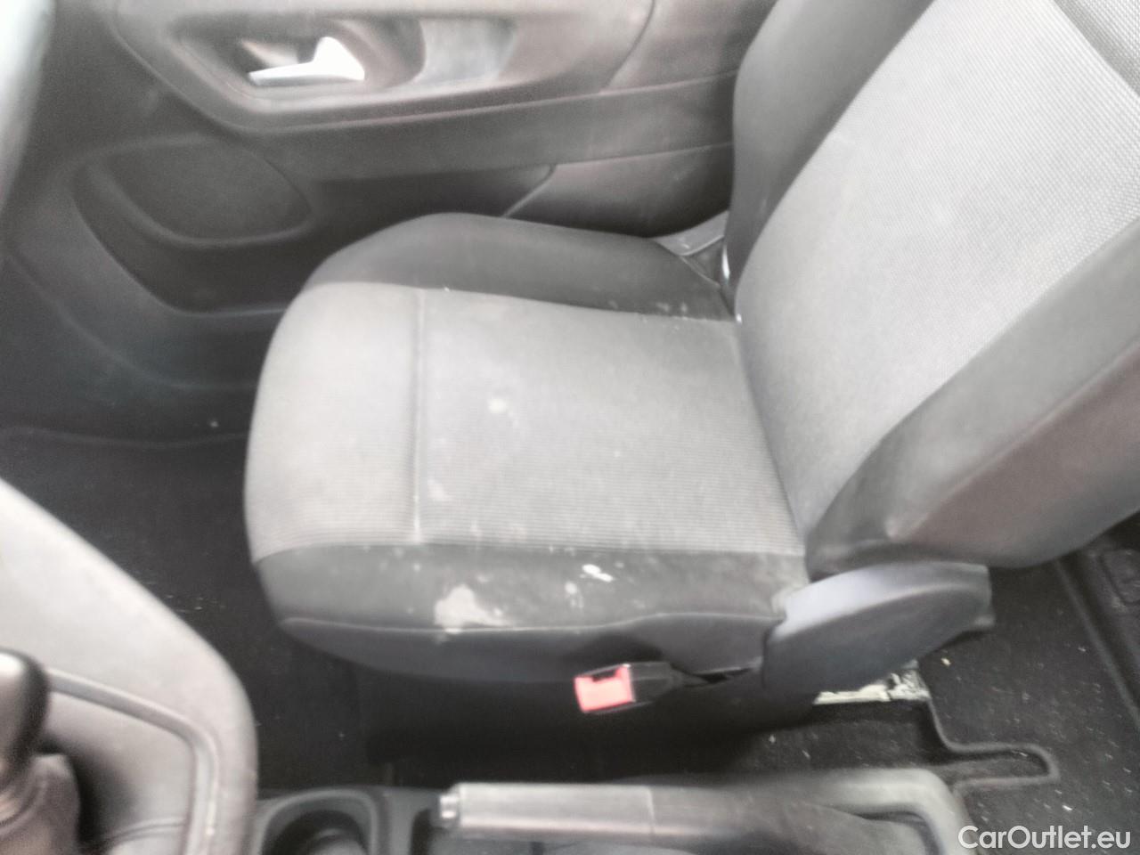  Citroen  Berlingo  Combi Live Pack M 1.5 BlueHDi 100CV MT6 E6d #24