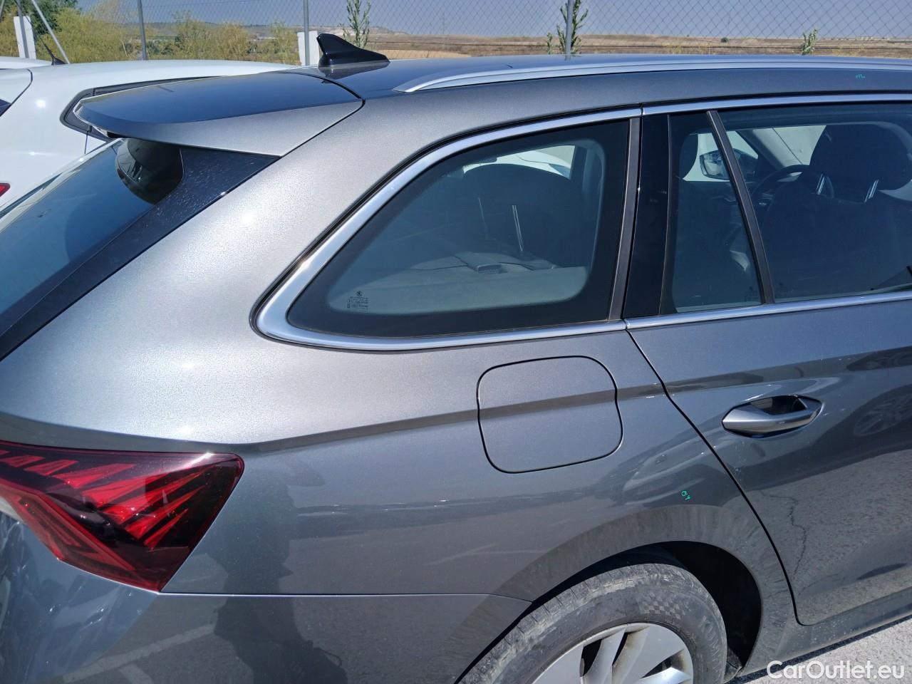  Skoda  Octavia  Combi Ambition 2.0 TDI 150CV AT7 E6d #13