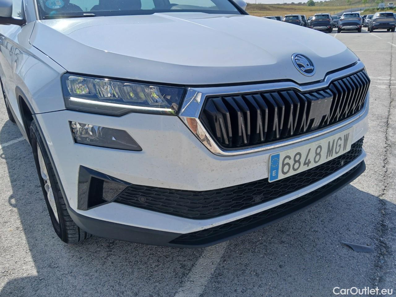  Skoda  Karoq SKODA  / 2021 / 5P / todoterreno 1.5 TSI 110kW (150CV) DSG ACT Ambition (AC2) #5
