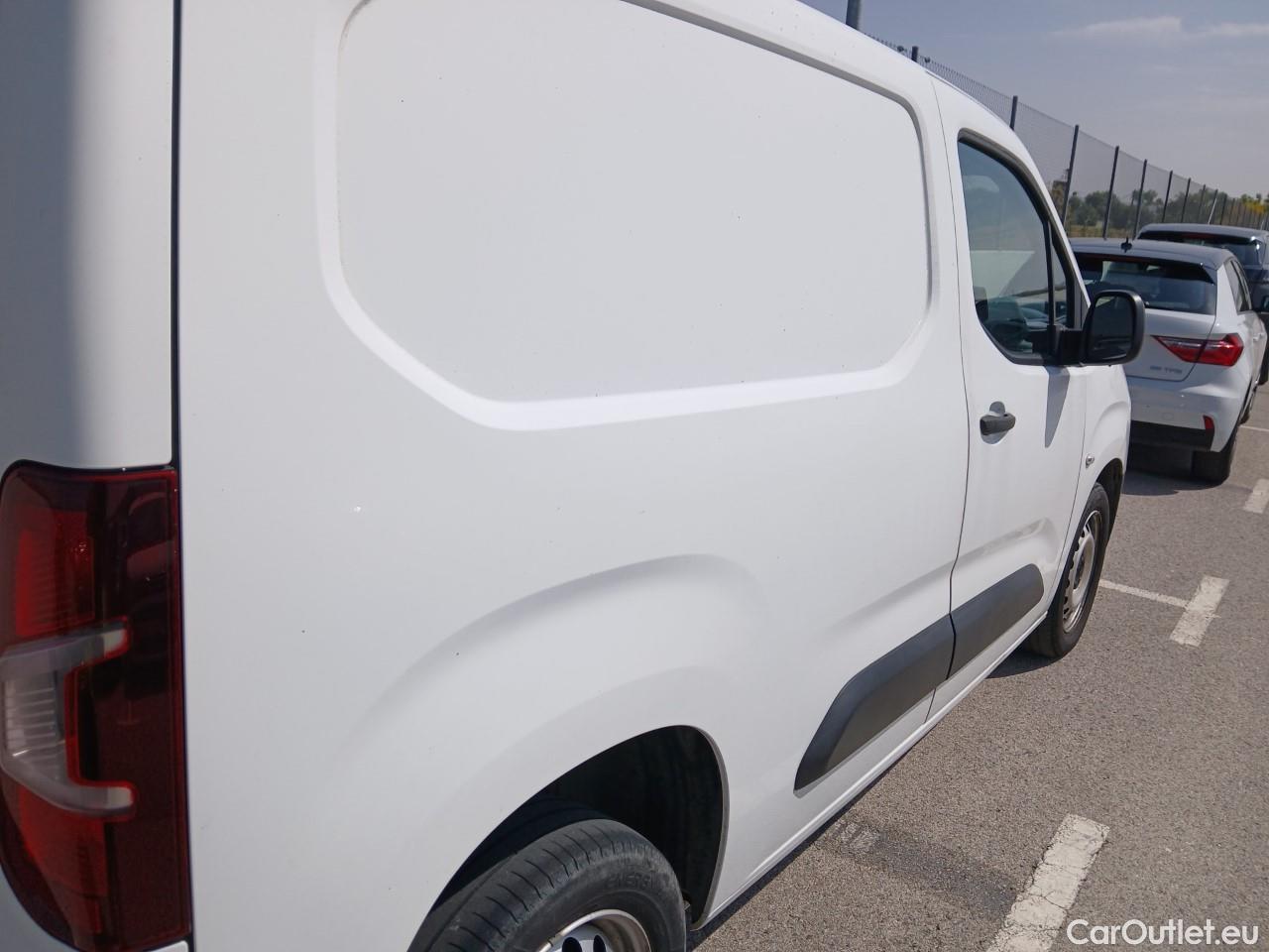  Opel  Combo  E Cargo Express carga incrementada 1.6 100CV MT5 E6 #14