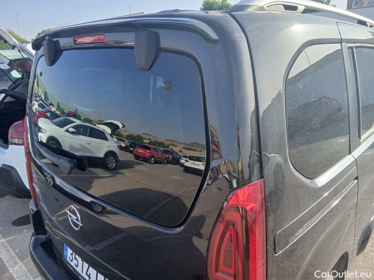  Opel  Combo OPEL  Life / 2018 / 5P / combi 1.2 T 96kW S/S Elegance Plus L Auto (IND) #32