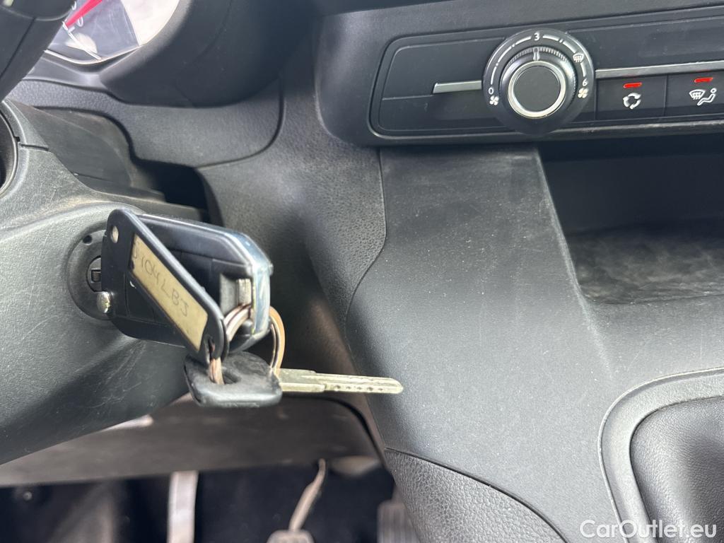  Opel  Combo  E Cargo Express 1.6 100CV MT5 E6 #2