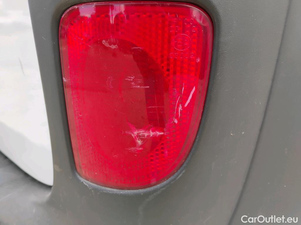  Renault  Kangoo  II Furgón Professional 1.5 dCi 90CV MT5 E5 #26