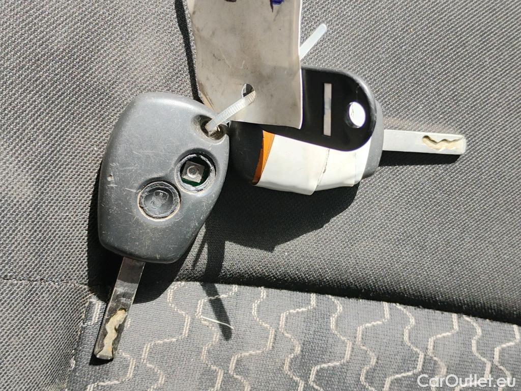  Renault  Kangoo  II Furgón Professional 1.5 dCi 90CV MT5 E5 #1
