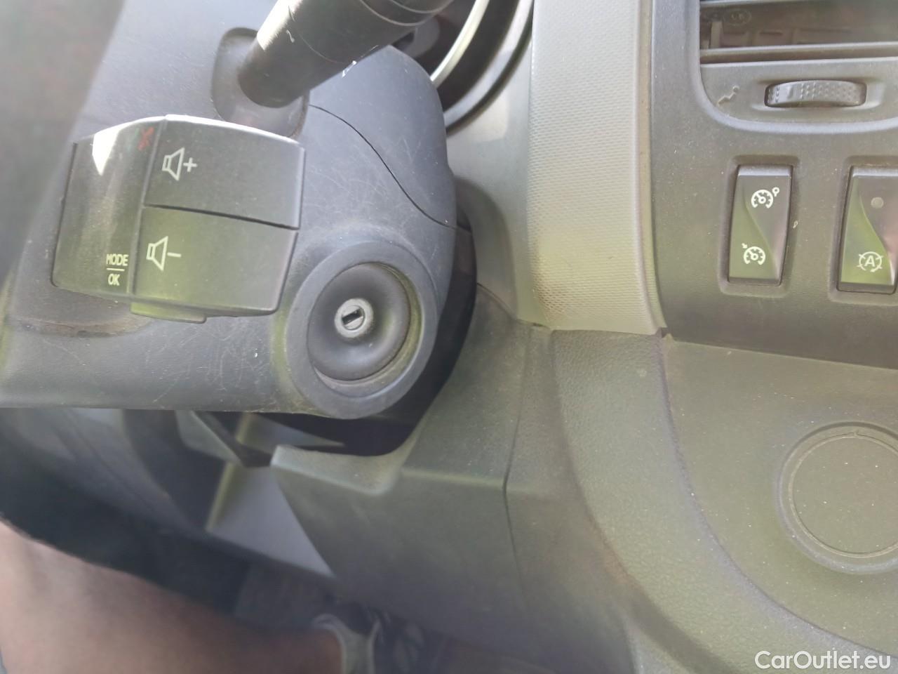  Renault  Trafic RENAULT  / 2014 / 5P / combi Passenger Largo En. dCi 92 kW(125 CV) E6 #2