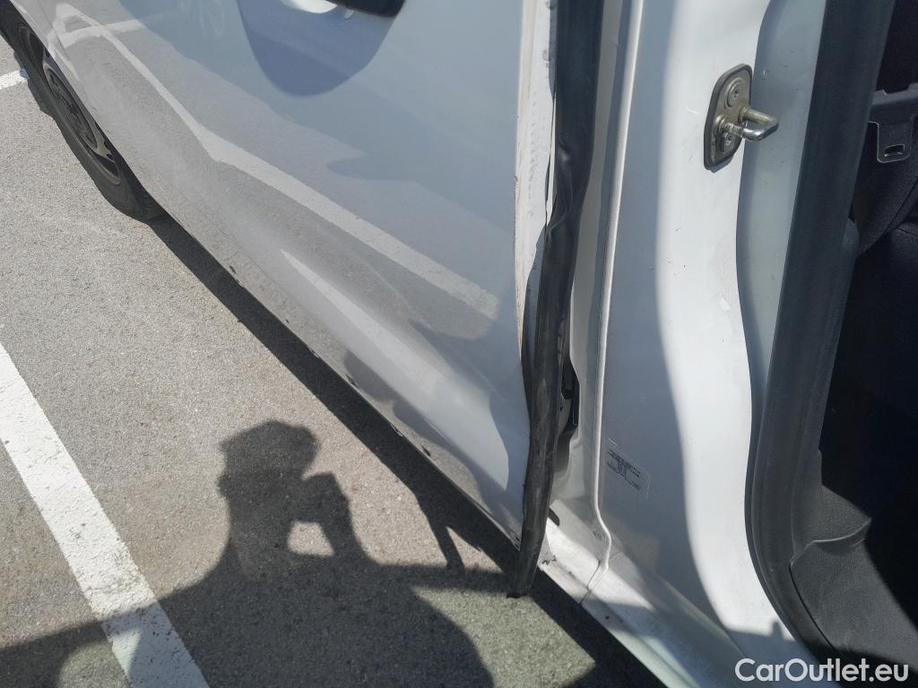  Toyota  Proace TOYOTA  VU 4p 2G furgón FU. MEDIO (L1) 1.6D 70kW (90CV) BUSINESS #27