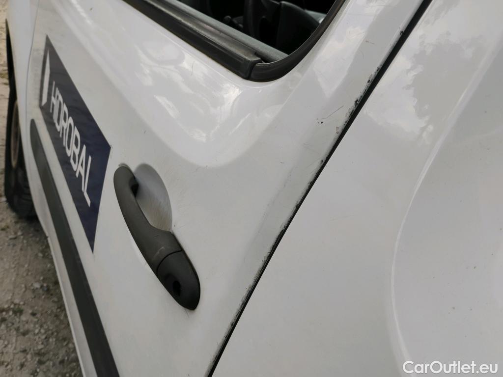  Renault  Kangoo  II Furgón Professional 1.5 dCi 90CV MT5 E5 #60