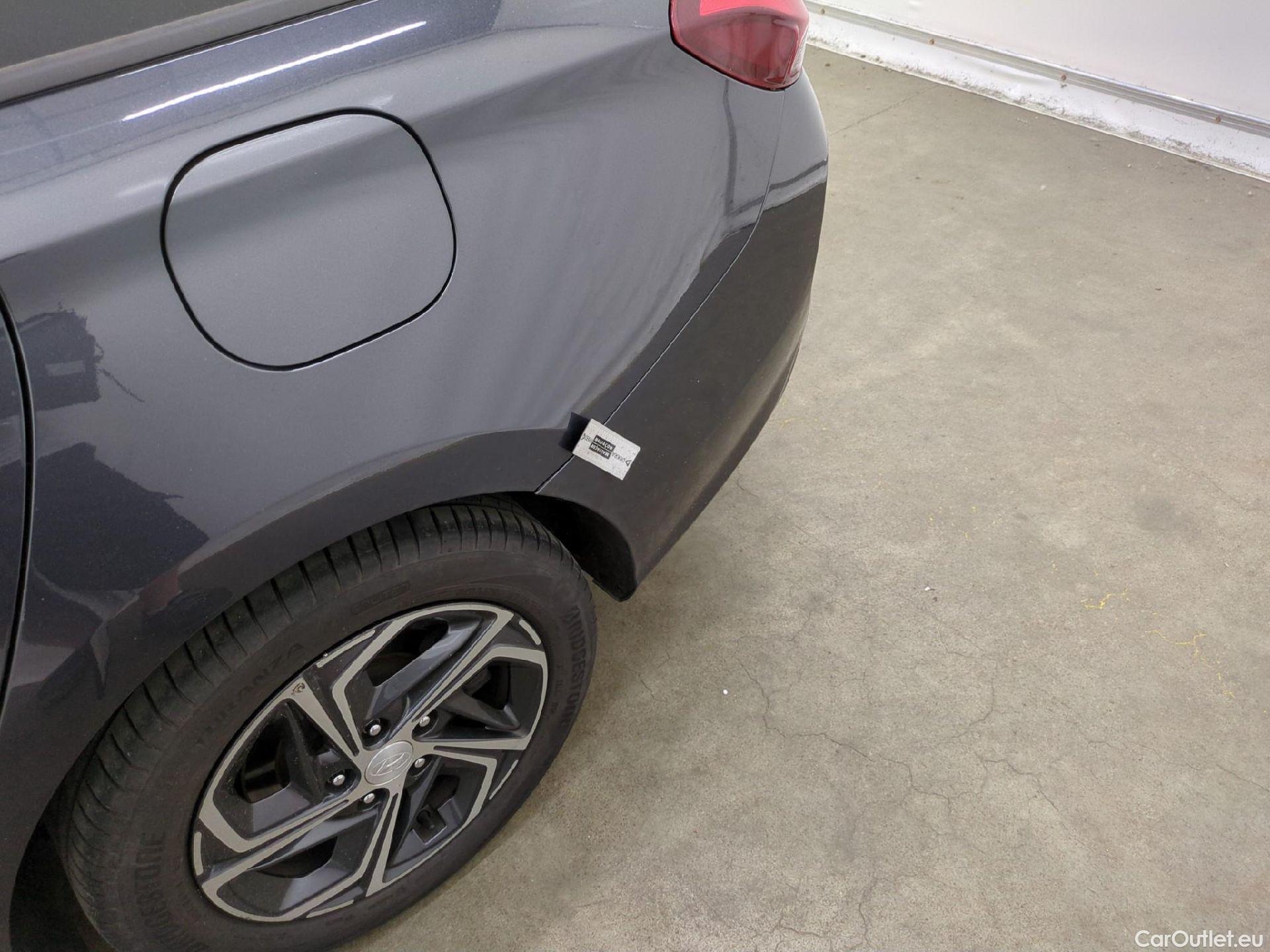  Hyundai  i30  cw Business 1.6 CRDi 115CV BVM6 E6d #29