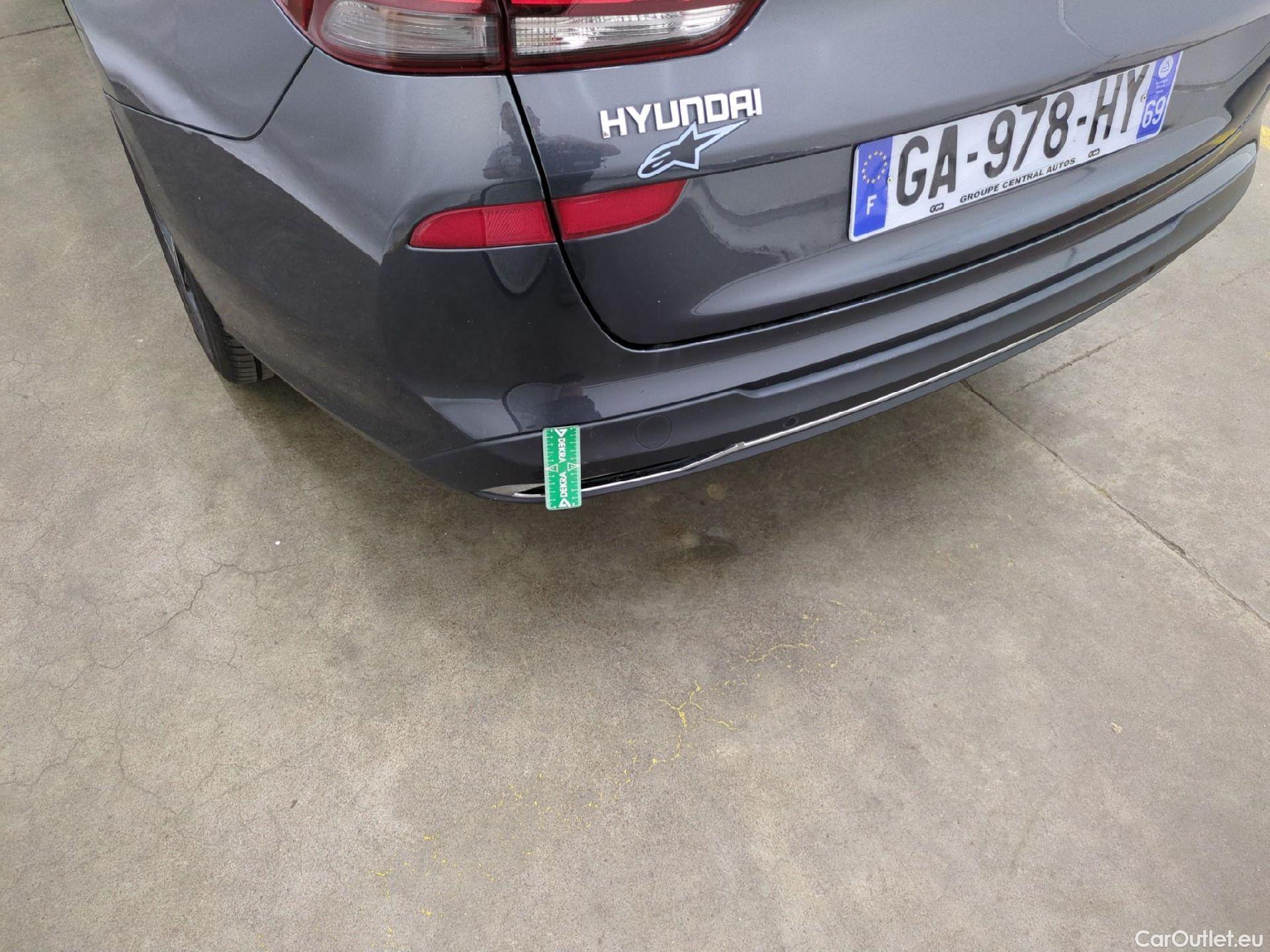  Hyundai  i30  cw Business 1.6 CRDi 115CV BVM6 E6d #32