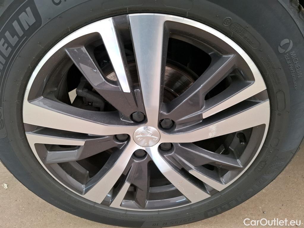  Peugeot  3008  Allure Pack 1.5 HDi 130CV BVA8 E6d #27