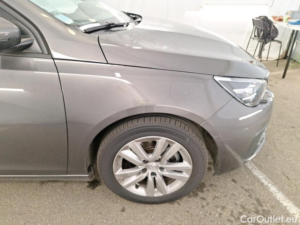  Peugeot  308 PEUGEOT  SW / 2017 / 5P / Break Puretech 110 S&S Active Business #21