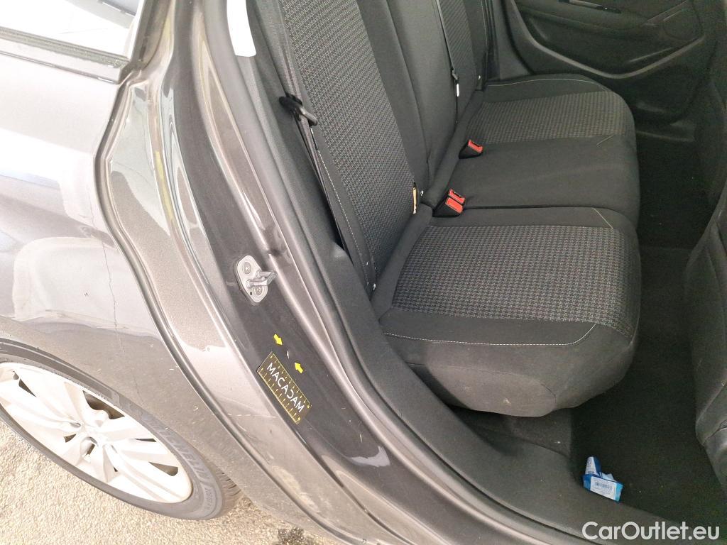  Peugeot  308 PEUGEOT  SW / 2017 / 5P / Break Puretech 110 S&S Active Business #13