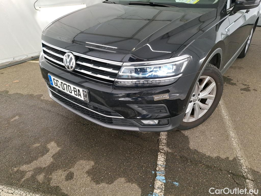  Volkswagen  Tiguan VOLKSWAGEN  Allspace / 2017 / 5P / SUV 2.0 TDI 150 DSG7 Carat #20
