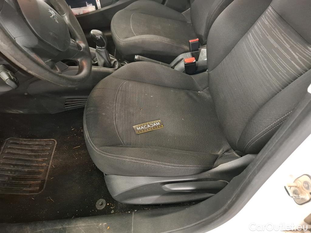  Peugeot  208  Affaire Premium Pack 1.5 HDi 100CV BVM5 E6dT #18