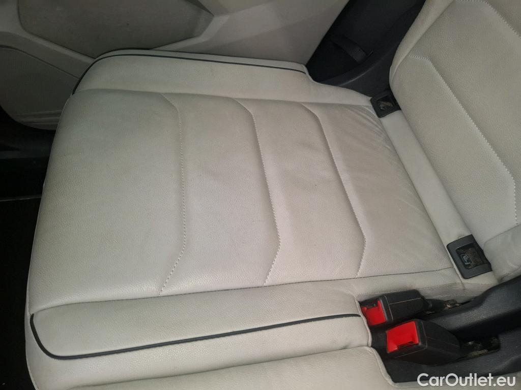  Volkswagen  Tiguan VOLKSWAGEN  Allspace / 2017 / 5P / SUV 2.0 TDI 190 DSG7 Carat Exclusive 4Motion #75