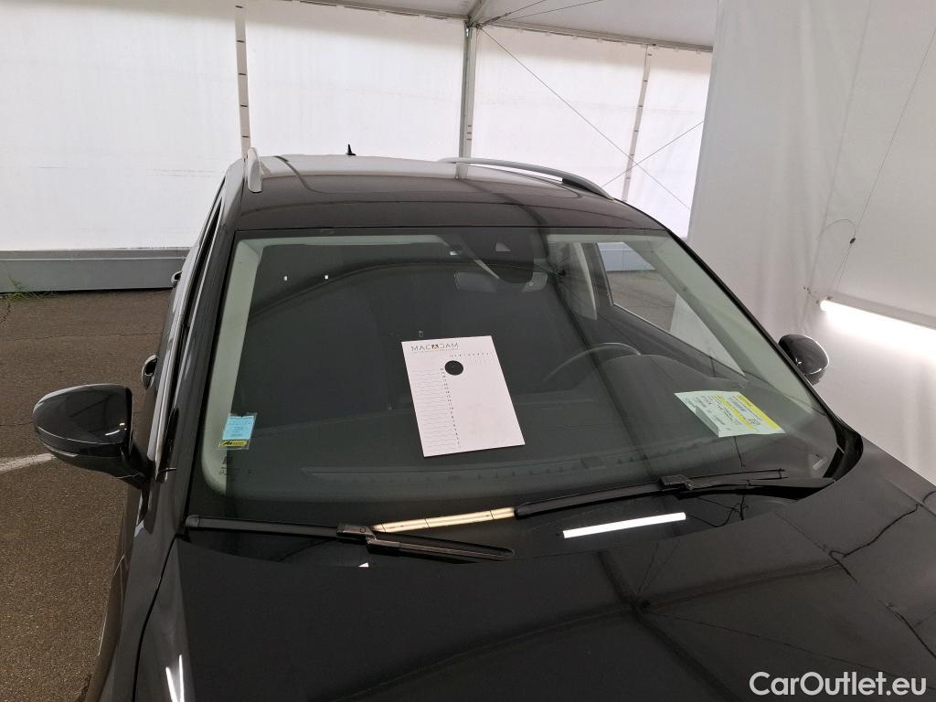  Volkswagen  Tiguan VOLKSWAGEN  Allspace / 2017 / 5P / SUV 2.0 TDI 150 DSG7 Carat #24