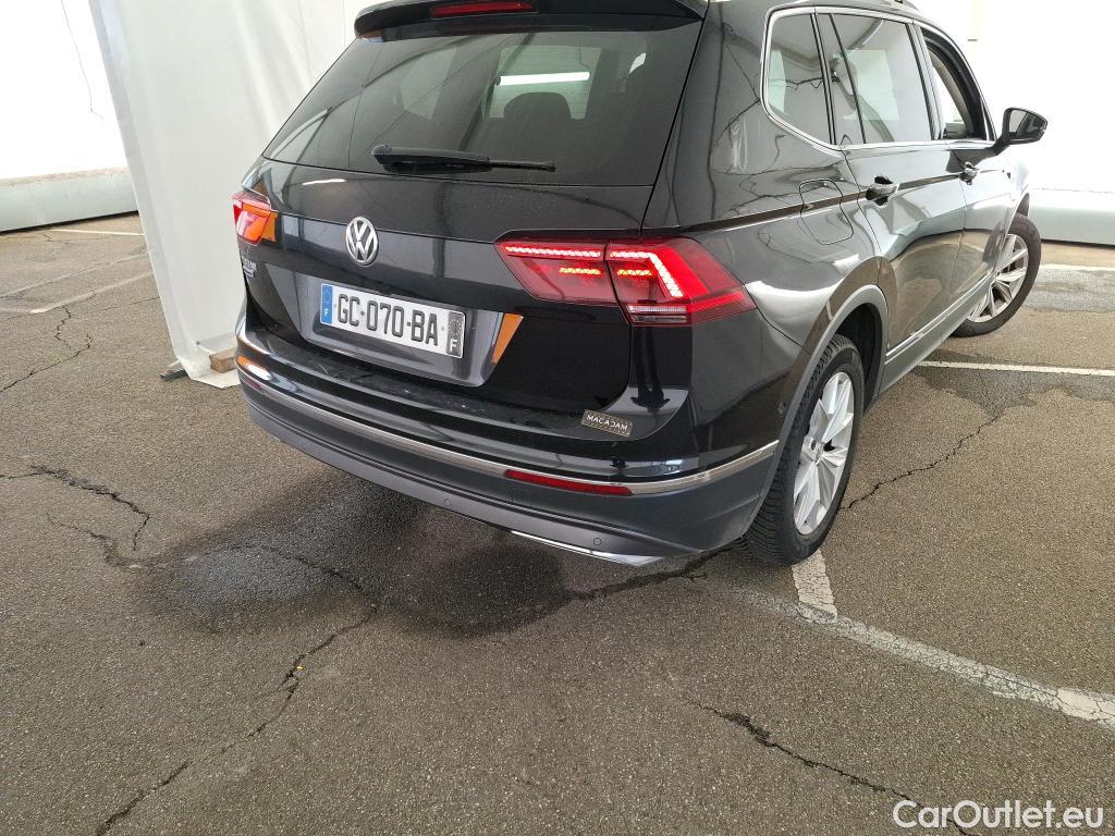  Volkswagen  Tiguan VOLKSWAGEN  Allspace / 2017 / 5P / SUV 2.0 TDI 150 DSG7 Carat #33