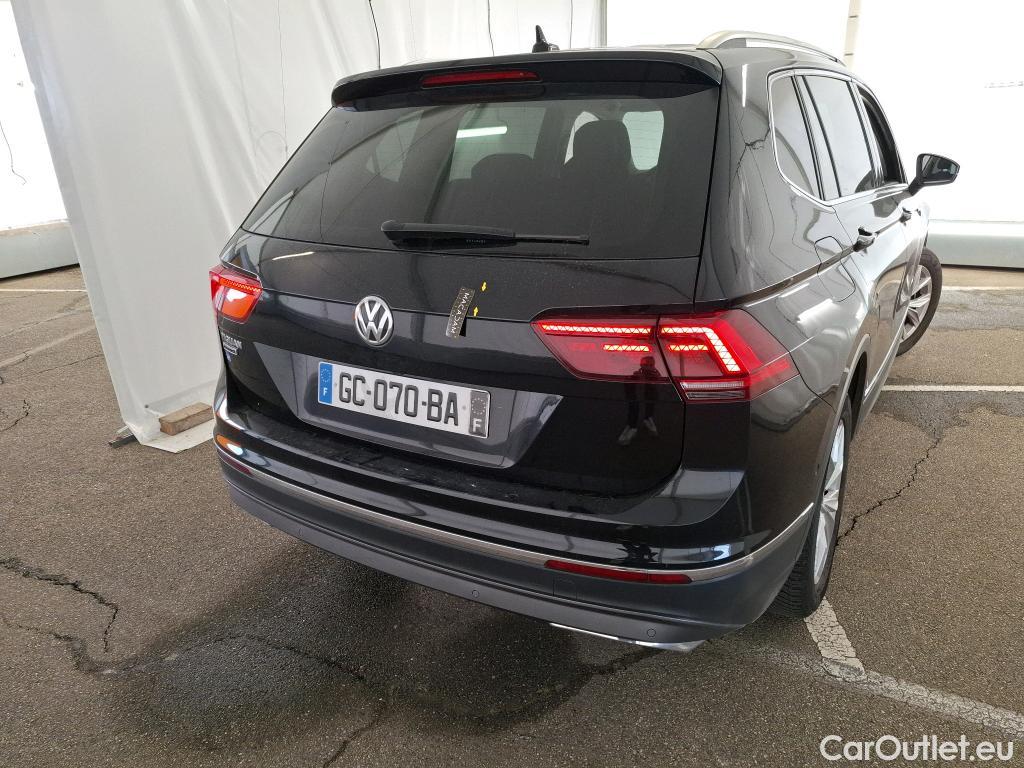  Volkswagen  Tiguan VOLKSWAGEN  Allspace / 2017 / 5P / SUV 2.0 TDI 150 DSG7 Carat #30