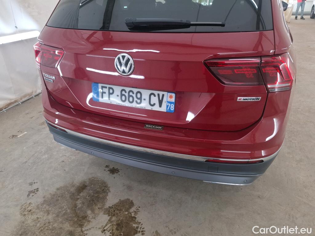  Volkswagen  Tiguan VOLKSWAGEN  Allspace / 2017 / 5P / SUV 2.0 TDI 190 DSG7 Carat Exclusive 4Motion #1
