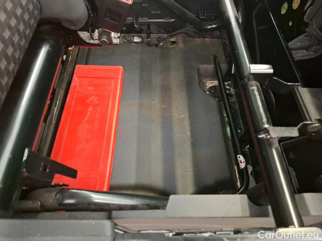  Ford  Transit Connect FORD Transit Custom VU 4p Fourgon 2.0 ECOBLUE 130 300 L1H1 TREND BUSINESS #52